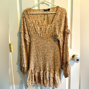 Nasty Gal floral long sleeve scrunch dressss